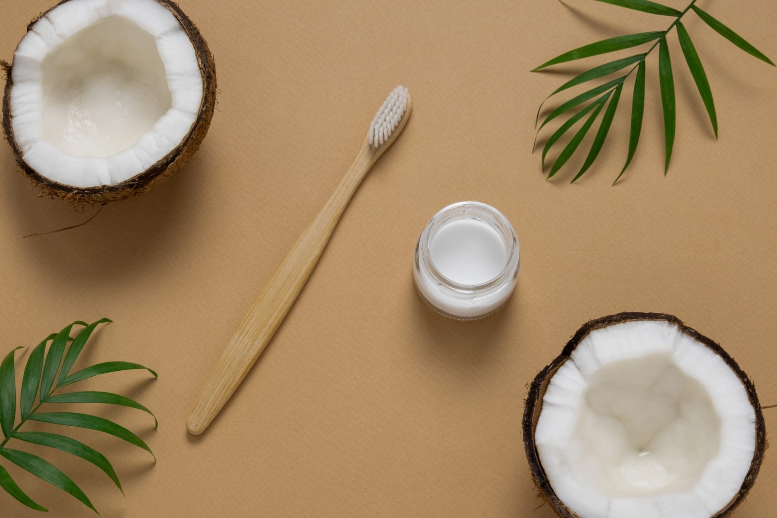 Essential coconut oil for teeth whitening